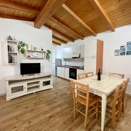 Casa Vacanze Sisuledda Орозеи Екстериор снимка