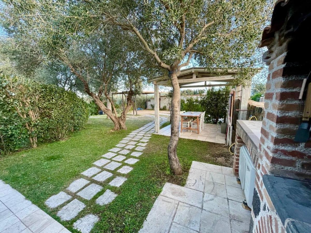 Casa Vacanze Sisuledda Орозеи Екстериор снимка