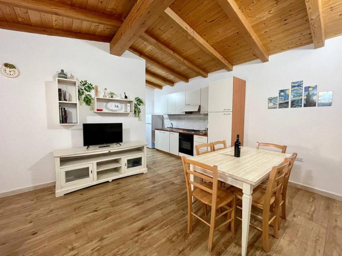 Casa Vacanze Sisuledda Орозеи Екстериор снимка